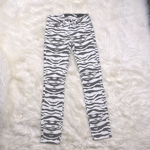 GUESS Brittney Skinny Ankle Jeans Zebra grey and white size 25 - Picture 4 of 10